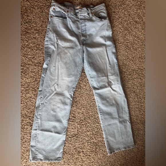 Levi’s Women’s Ultra-High Rise Ribcage Straight Jean Size 32 - Picture 4 of 8